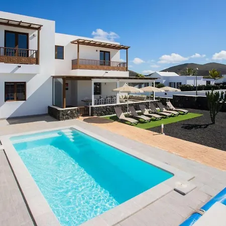 Tabaiba La Vegueta * Tinajo